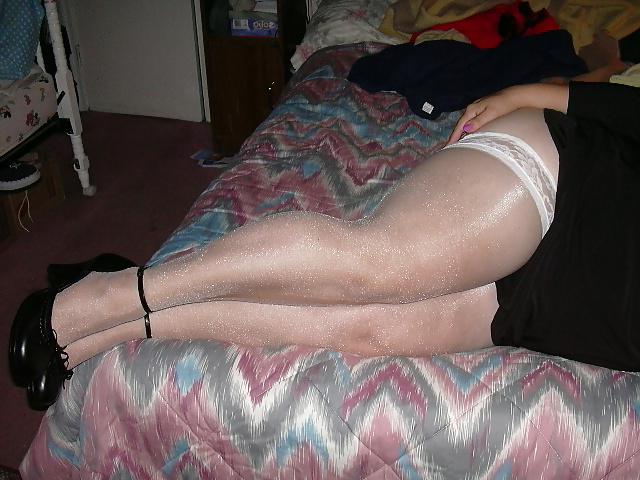 25P White stockings