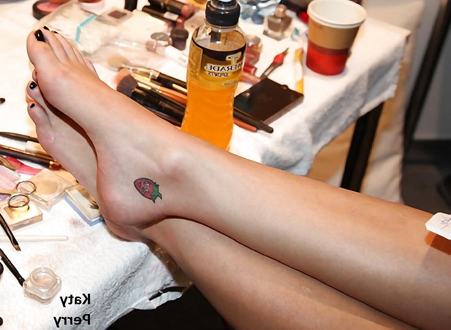 25P My favorite Celeb Feet Pics