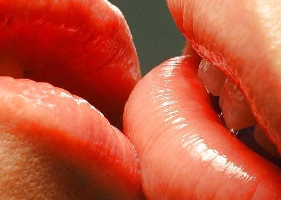 25P Erotic girls (No porn)
