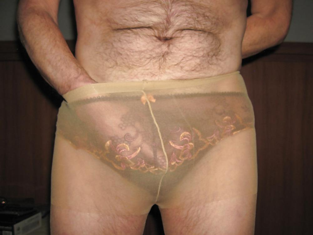 12P Masturbation dans mes dessous