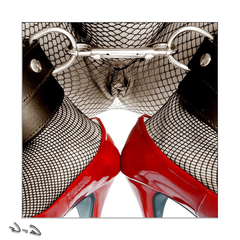 25P Some more erotic images. My choice