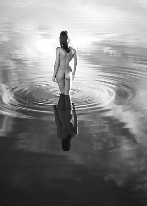 25P Some more erotic images. My choice