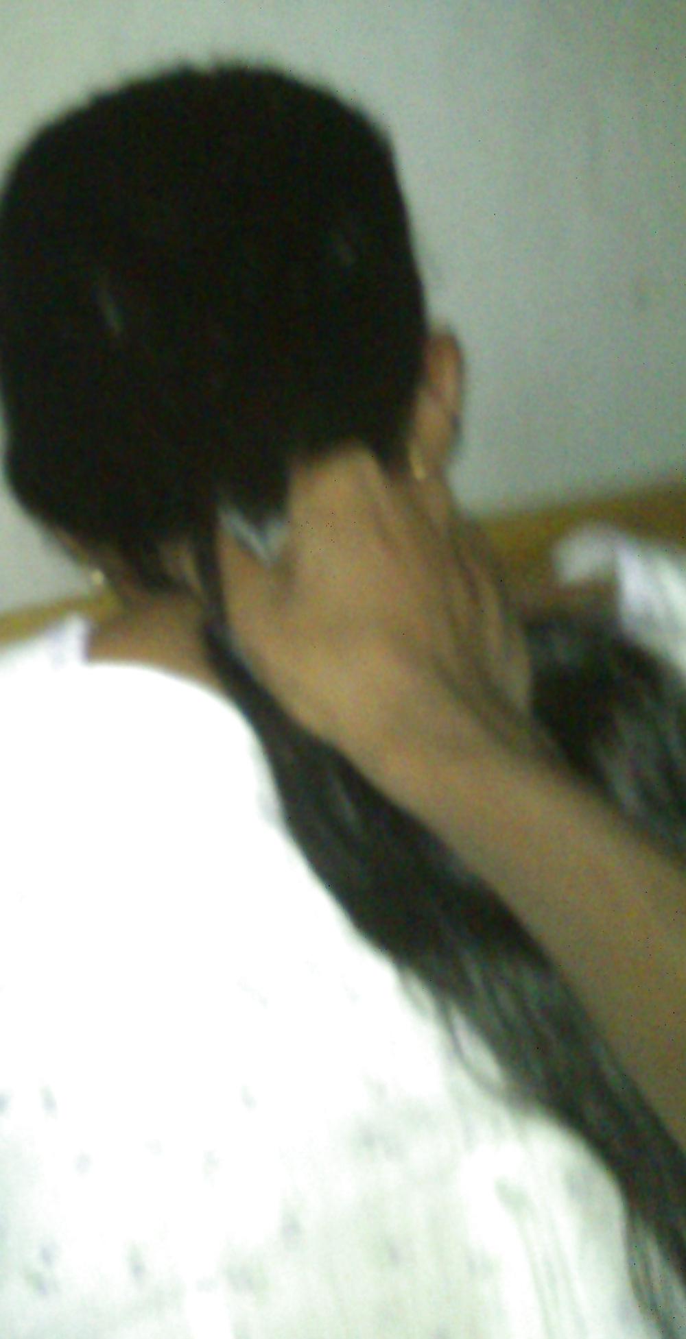 25P Sri Lankan Wife Exposed