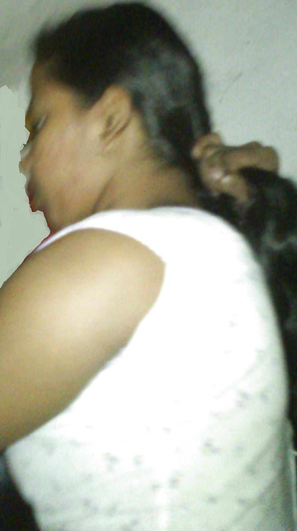 25P Sri Lankan Wife Exposed