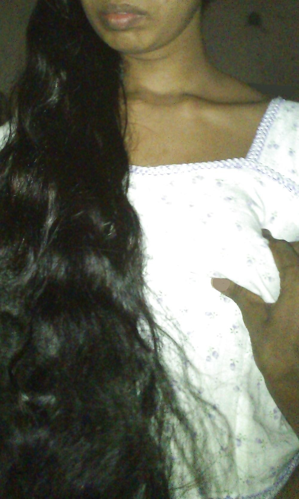 25P Sri Lankan Wife Exposed