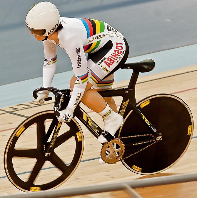 25P Anna Meares (amazing booty)
