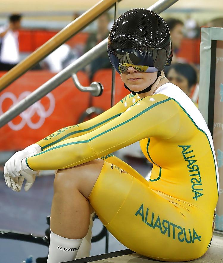25P Anna Meares (amazing booty)