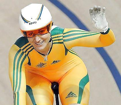 25P Anna Meares (amazing booty)