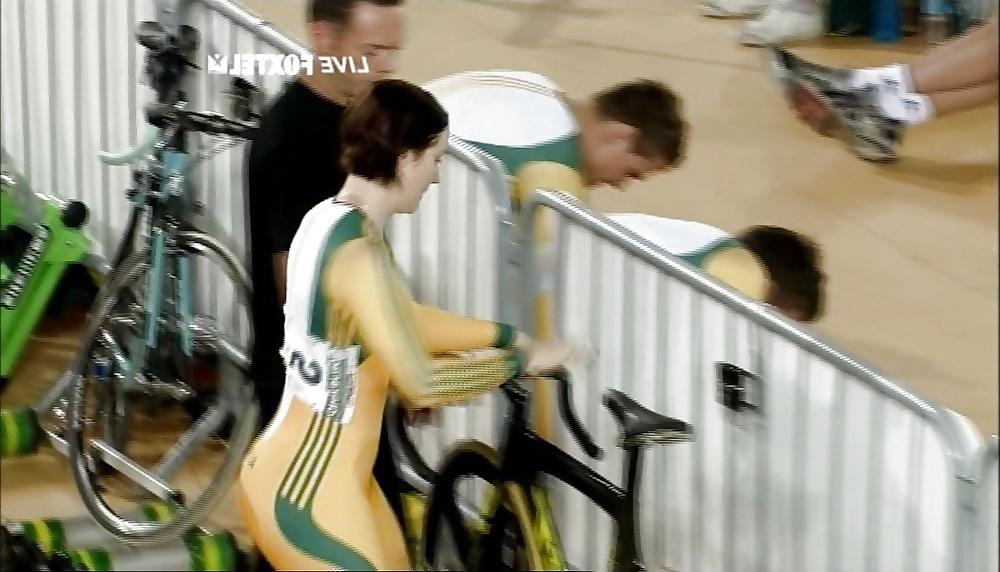 25P Anna Meares (amazing booty)