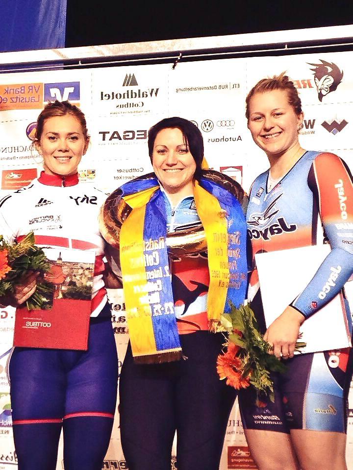 25P Anna Meares (amazing booty)