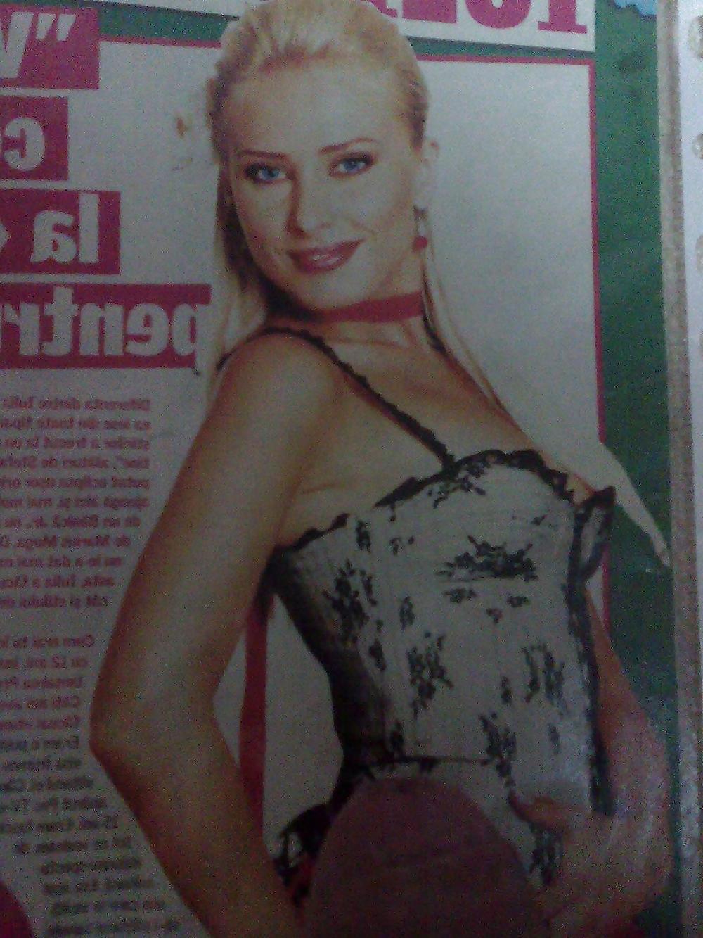 7P Iulia Vantur . 
