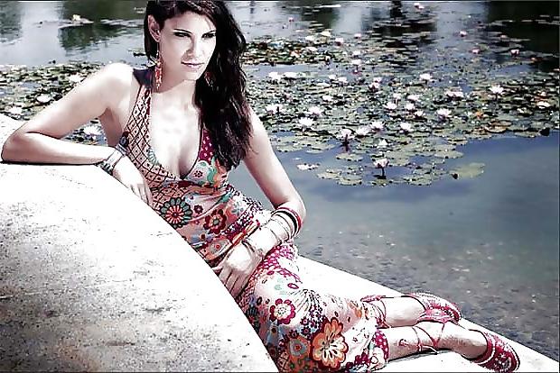 25P Daniela Ruah
