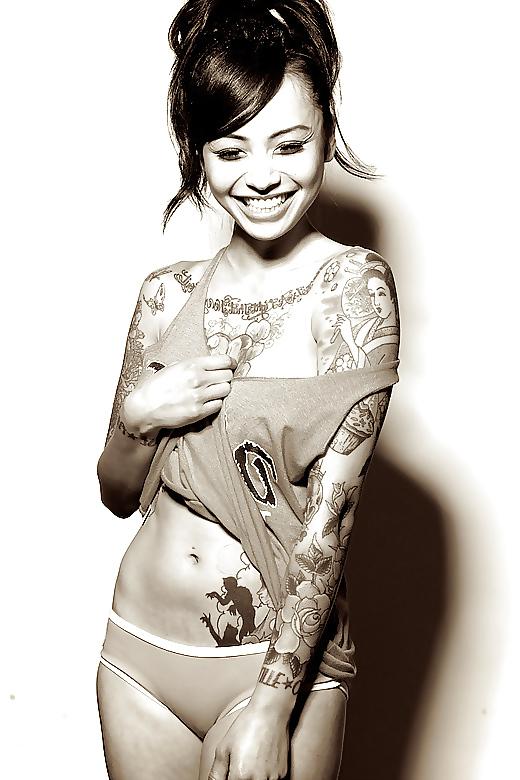 25P Erotic tatoo's 7 - kcxxx