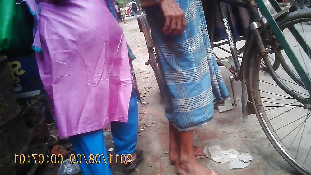 15P Bangladeshi street Booty
