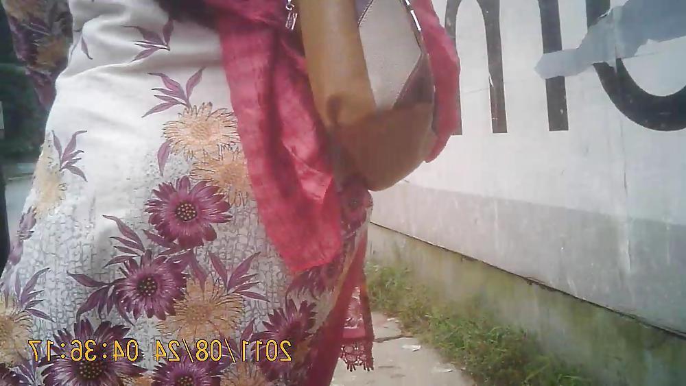 15P Bangladeshi street Booty