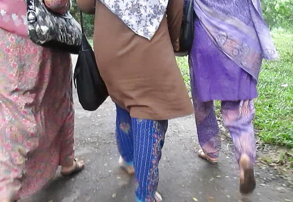 15P Bangladeshi street Booty