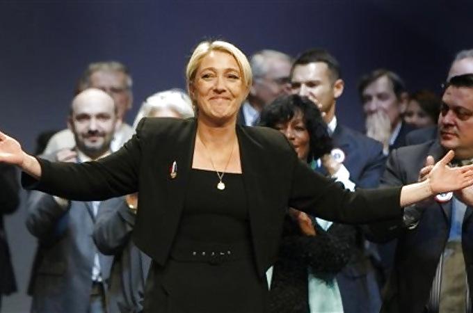 25P More sexy Marine Le Pen