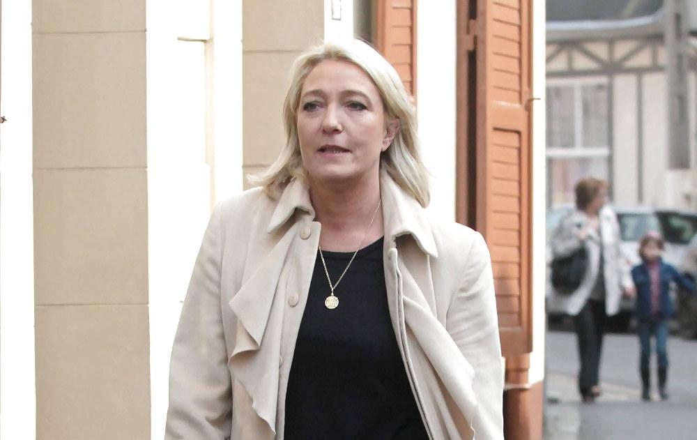 25P More sexy Marine Le Pen