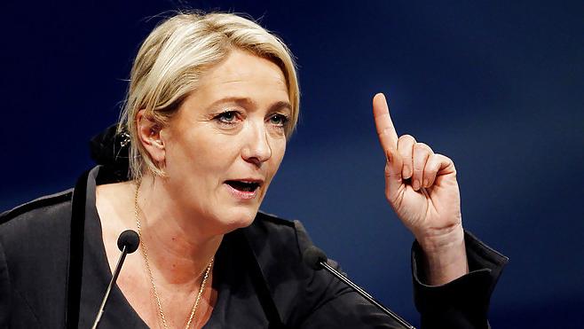 25P More sexy Marine Le Pen