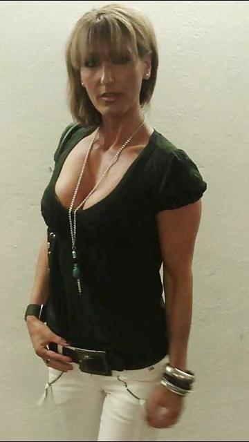 8P German MILF Susana