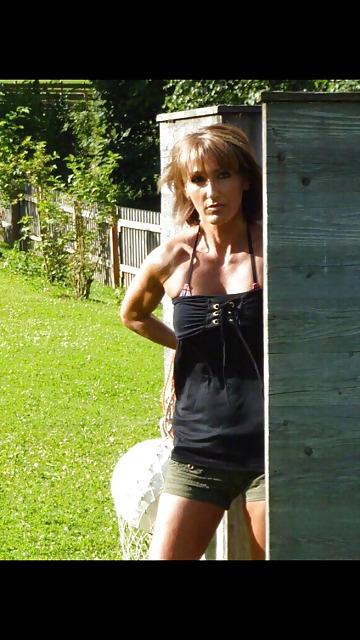 8P German MILF Susana
