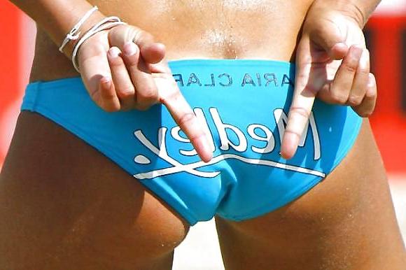 19P Cute little volleyball butts!!