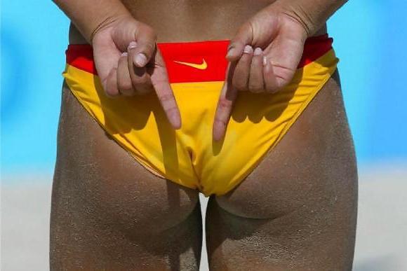 19P Cute little volleyball butts!!