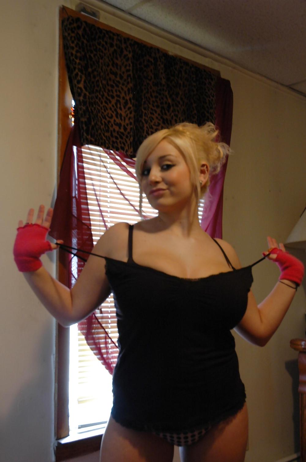 25P Nela Big Boobs Teen 1