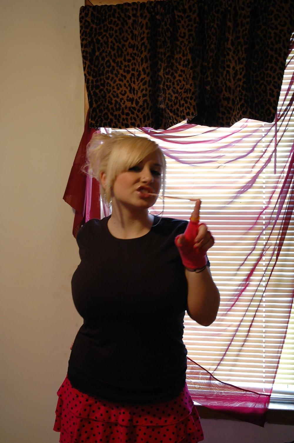 25P Nela Big Boobs Teen 2