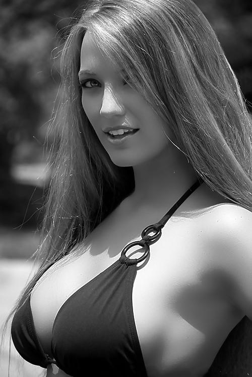 25P Naked Pretty Women 33