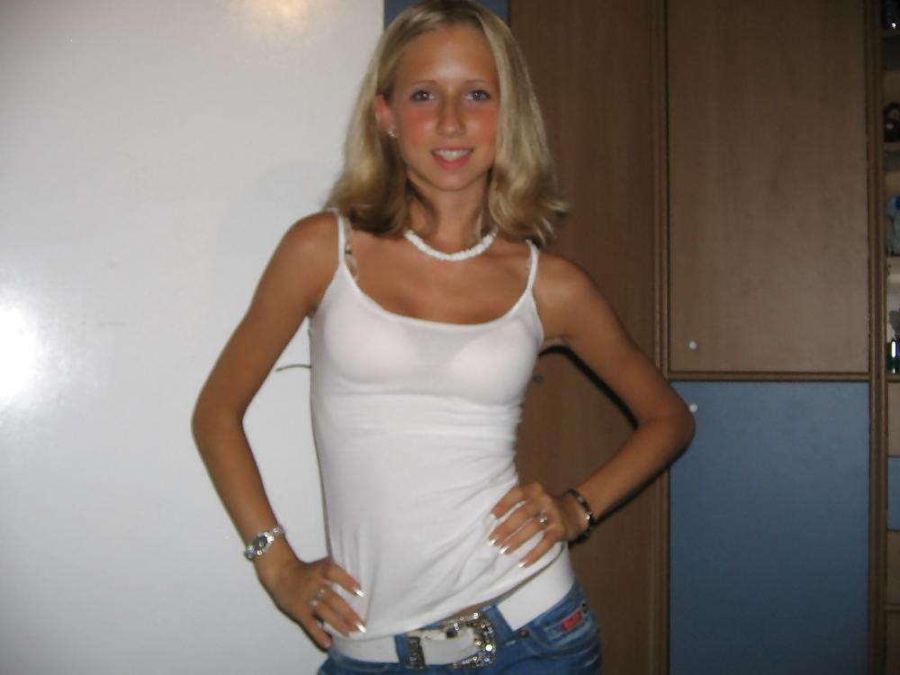 25P Sexy german slut 2