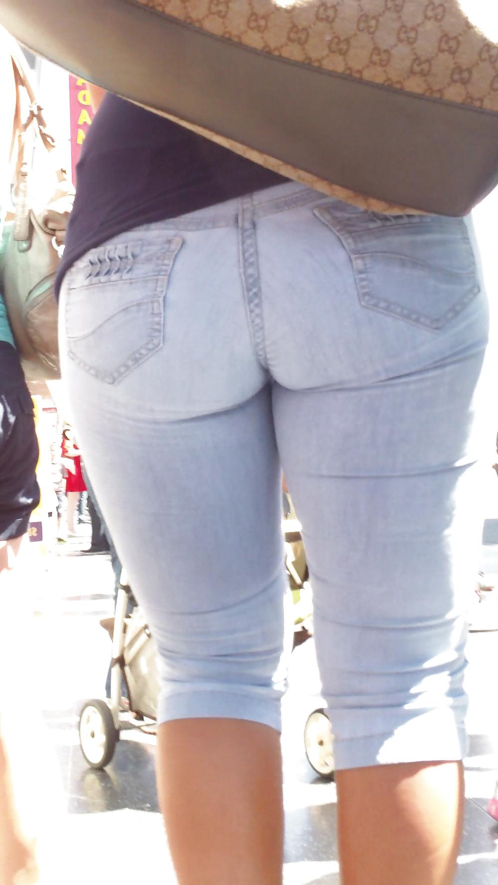 25P MILF big ass & butt super tight jeans