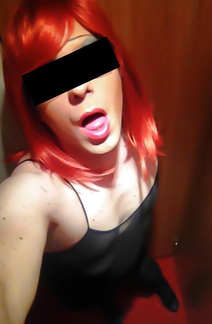 17P Crossdresser iPhone Selfies