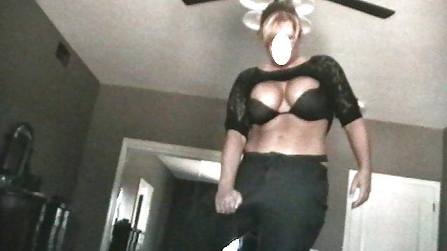 15P Strapon Wife 2