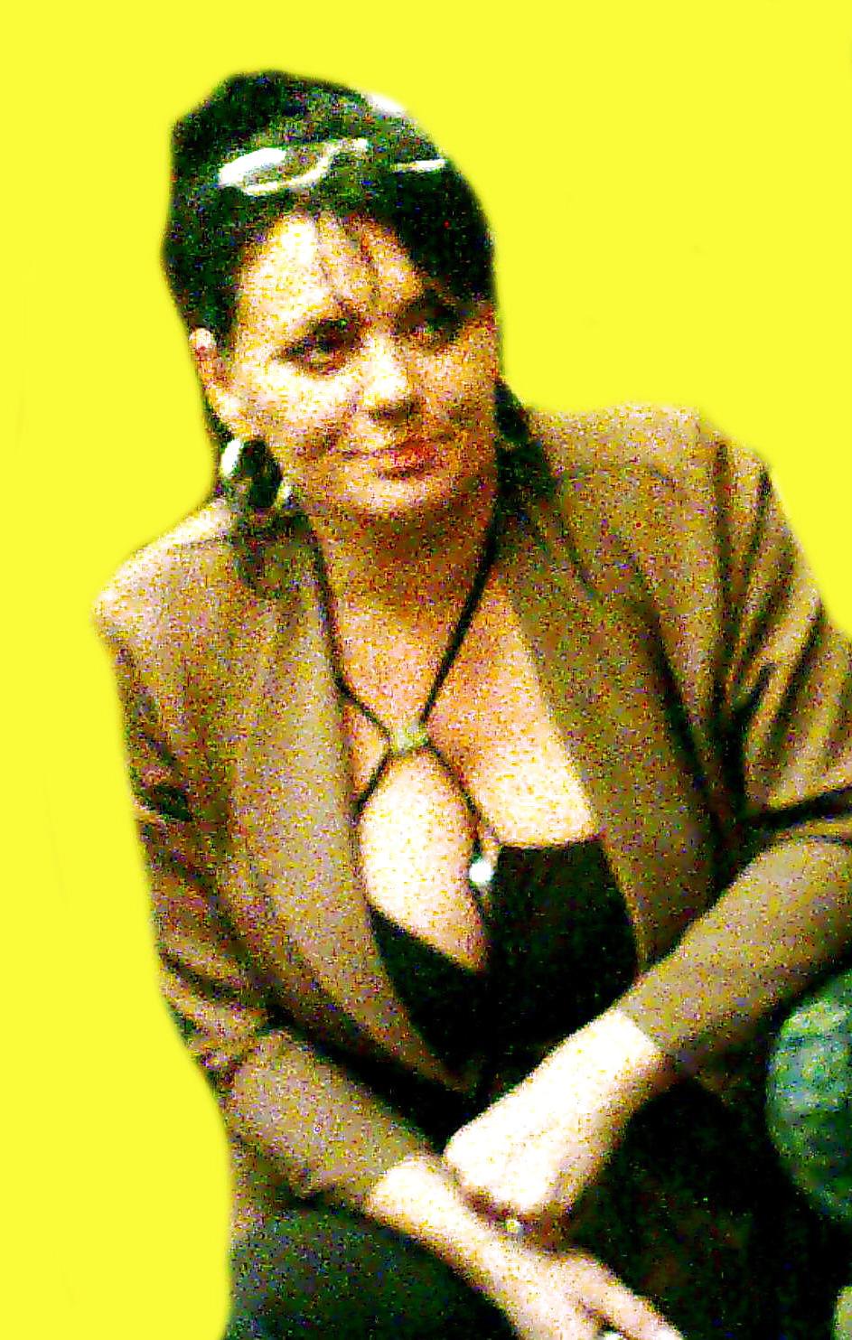 4P Candid mature, big boobs