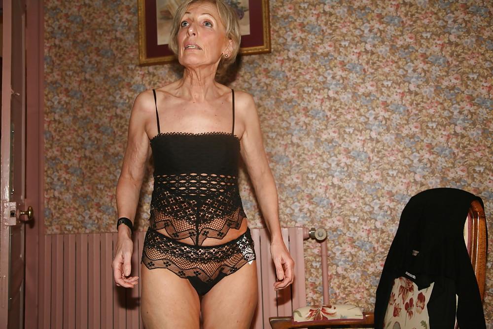 13P Erotic Mature