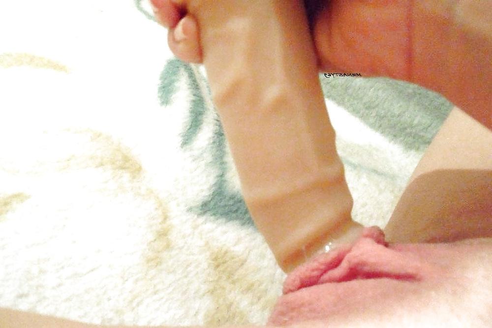 16P Wife Fucking Her Tight Pink Pussy Till She Cums