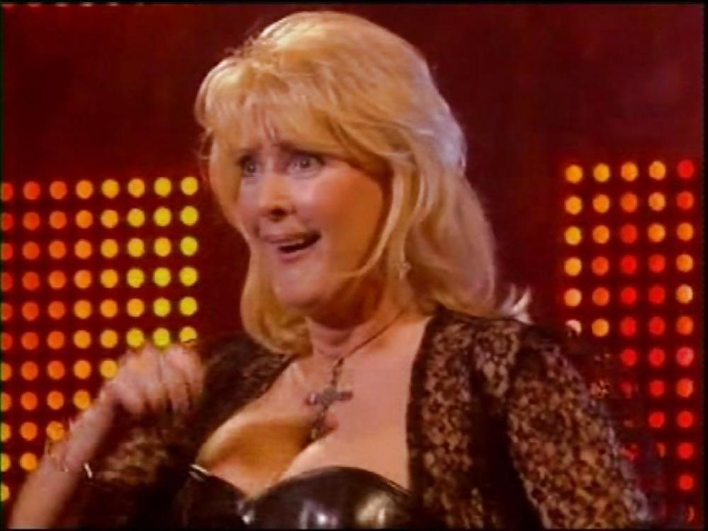 16P Bev Callard Liz Mcdonald + fakes