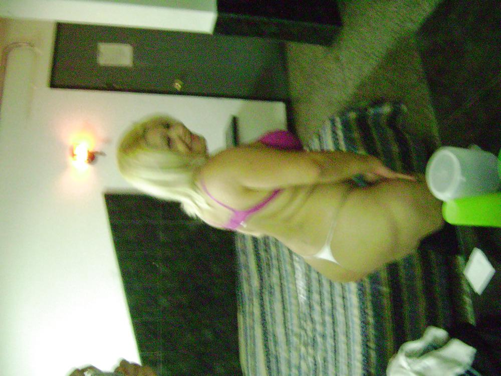 20P Granny sexi