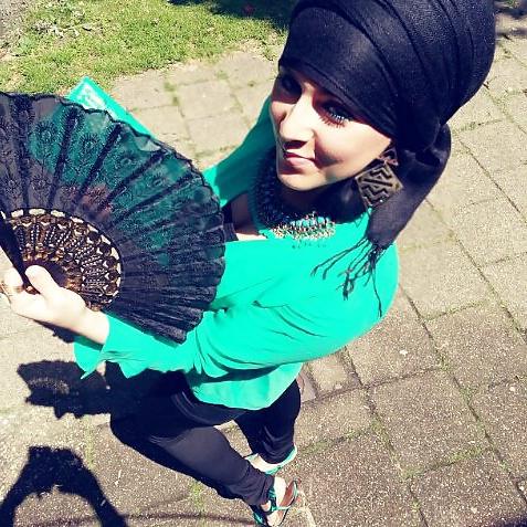 25P COMMENTS REAL REAL MUSLIM GIRLS !!