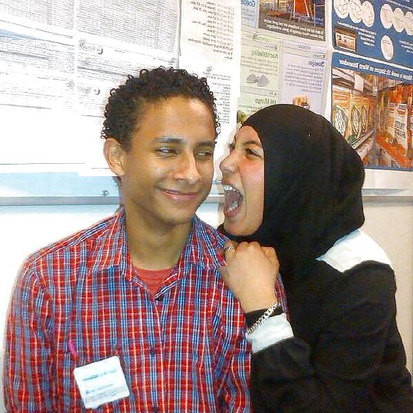 25P COMMENTS REAL REAL MUSLIM GIRLS !!