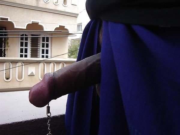 25P Walking Nude & Showing Cock in Balcony