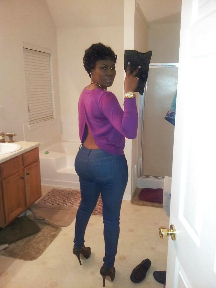 19P Big Booty Tracy