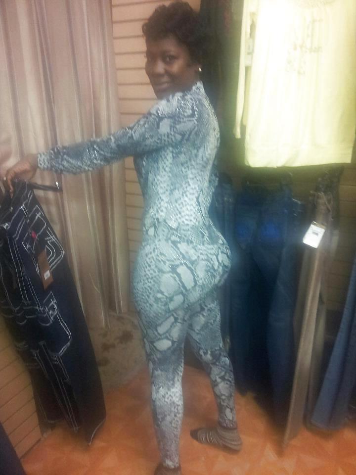 19P Big Booty Tracy