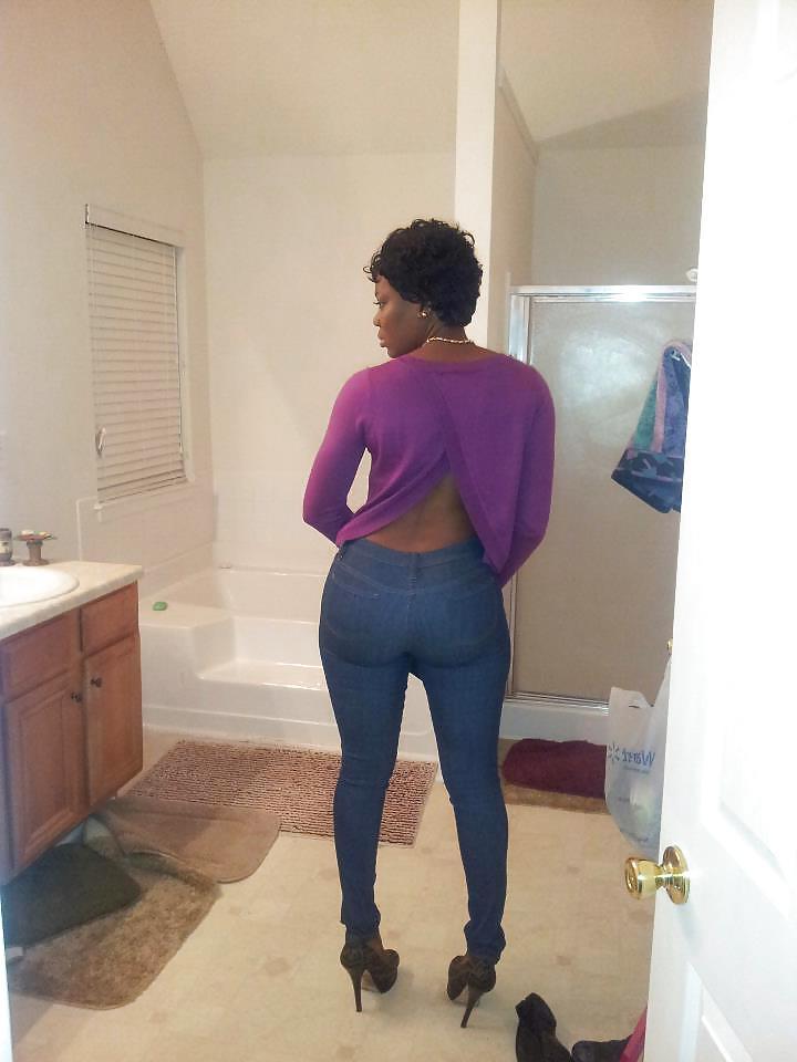 19P Big Booty Tracy
