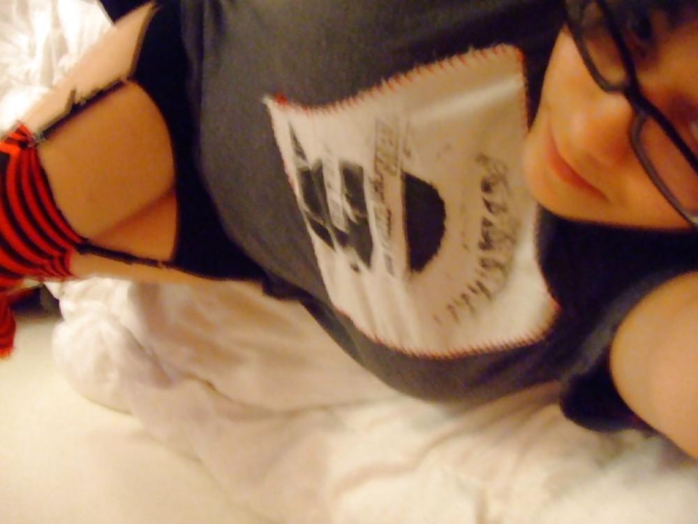 25P Busty Emo Babe