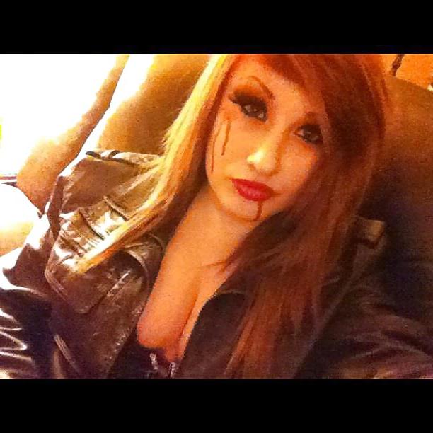 25P Facebook Emo Gothic Scene Girl Selfies