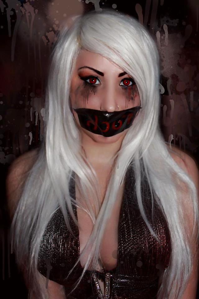 25P Facebook Emo Gothic Scene Girl Selfies