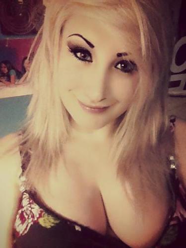 25P Facebook Emo Gothic Scene Girl Selfies
