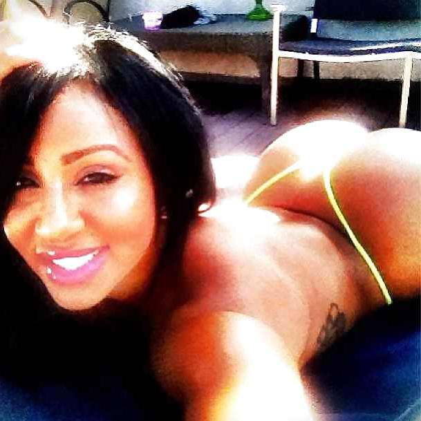 6P Mia Bunny thick white creamy booty